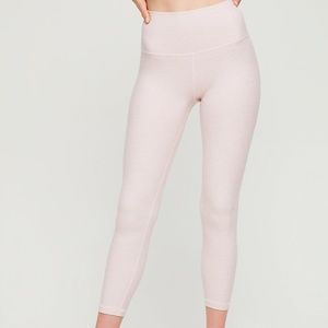 The Constant Relay Pant Crop leggings